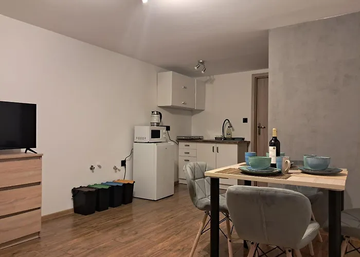 Apartment Goscinne Kurza Zagroda 2